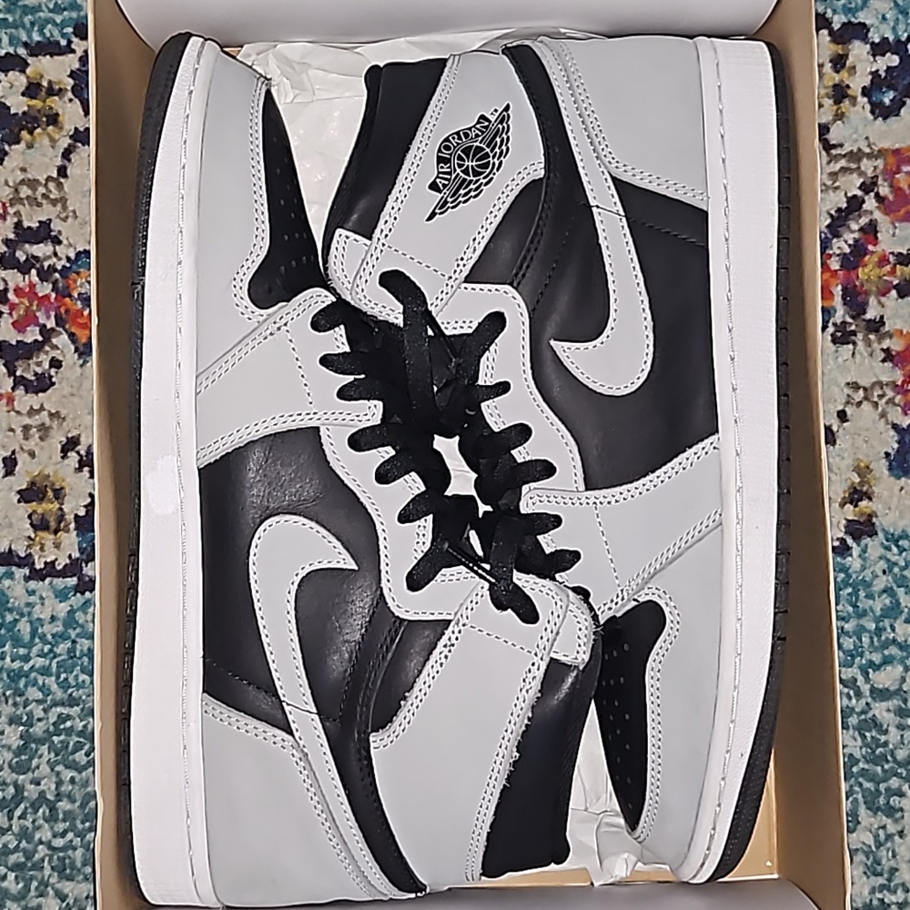 Air Jordan 1 High OG Shadow 2.0
